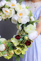 Caryca Katarzyna Greenland, efektowny wianek na drzwi