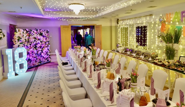 jednostronna ścianka kwiatowa, Maria Antonina wys.2m x szer.3m, wypożyczenie