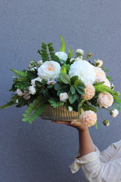 Ministeria 3, elegancka kompozycja kwiatowa w misie