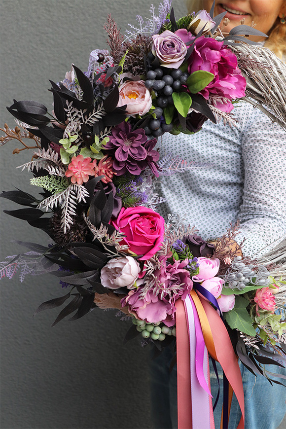 Mediana, asymetryczny fioletowy wianek