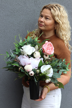 OD RĘKI Uretea 2, bukiet nagrobny we wkładzie, dł.59cm