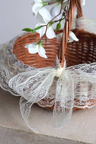 Bunny Frills, dekorowany koszyczek wielkanocny