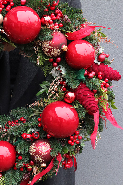 Red Dekor, klasyczny bożonarodzeniowy wieniec z chwostem, śr.65cm