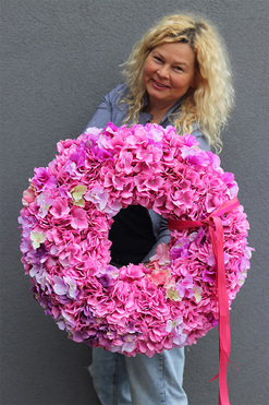 duży gęsty wianek Hortensja Róż New, śr.60cm