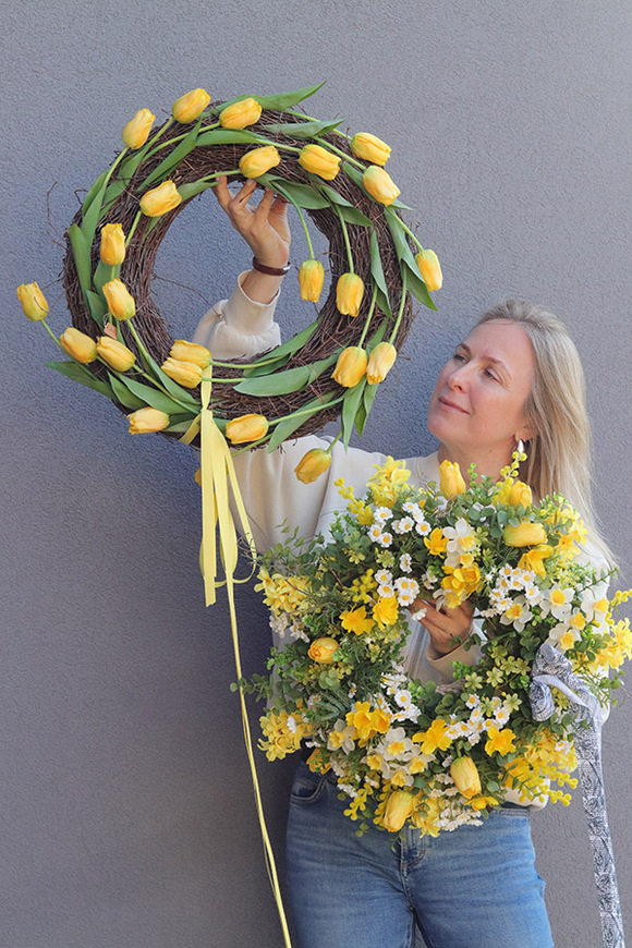 Katie Tulips Yellow, wiosenny wianek z tulipanów