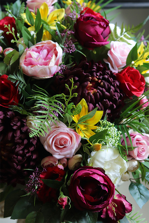 Nerita Kolor, duża kompozycja nagrobna w misie