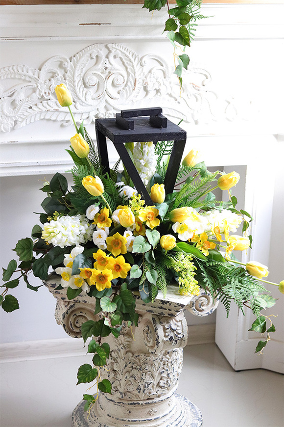 Angelo Floresa Amira, komplet dekoracji nagrobnych