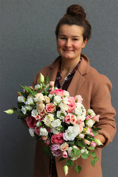 Teofilia Pink, elegancka kompozycja kwiatowa