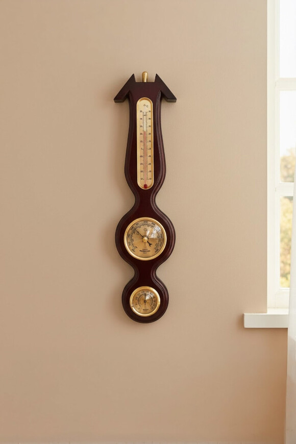 Tradycja 2, stacja pogody w oprawie drewnianej