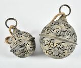 Barok Old B, Kula z dzwonkiem bombka