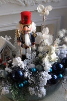 Nuts 2, świąteczny stroik z dziadkiem w naczyniu