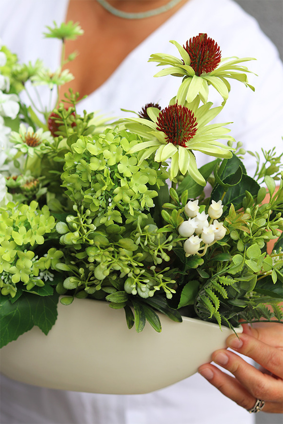 Green World Laos, kompozycja kwiatowa z proteą