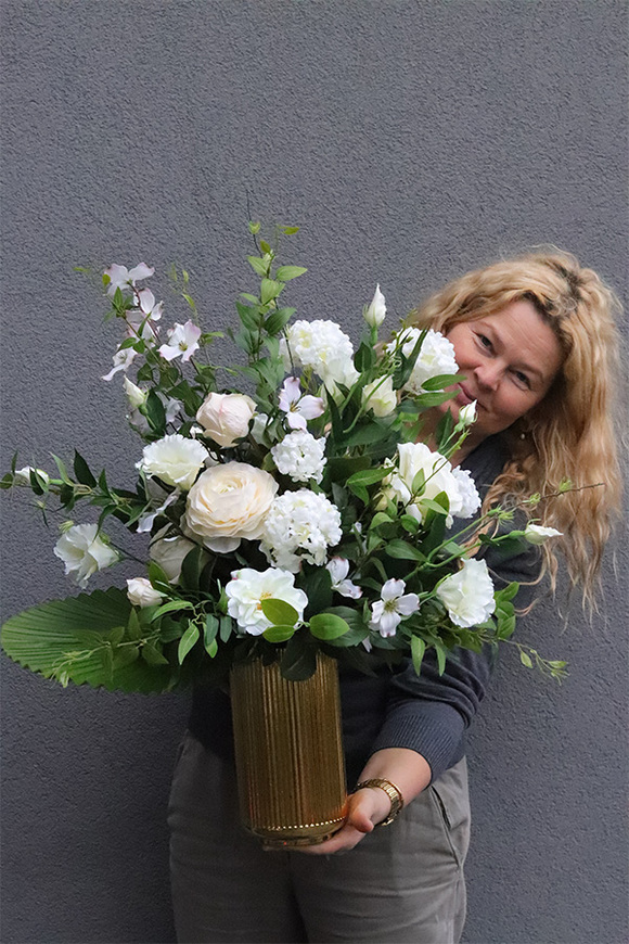 Goldenilla Deluxe, kompozycja kwiatowa