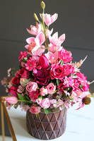 Różowa Jutrzenka, kompozycja kwiatowa w naczyniu