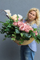 Genowefa, kompozycja nagrobna w naczyniu łódce, wym.50x95x57cm 