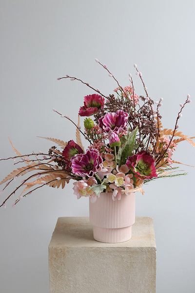 Idylla, nowoczesna kompozycja wiosenna, wym.48x60x40cm