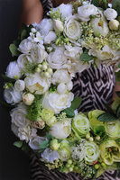 Caryca Katarzyna Green & White, efektowny wieniec na drzwi, śr.50cm 