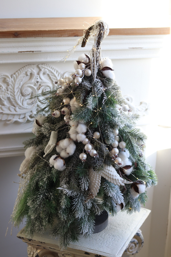 Srebrna Zima w Mieście, świąteczna choinka dekoracyjna