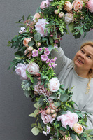 Eligia Modelita, girlanda kwiatowa