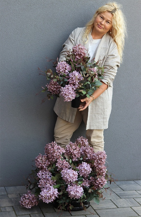 Violet Hortensje Deluxe, bukiet nagrobny we wkładzie do wazonu