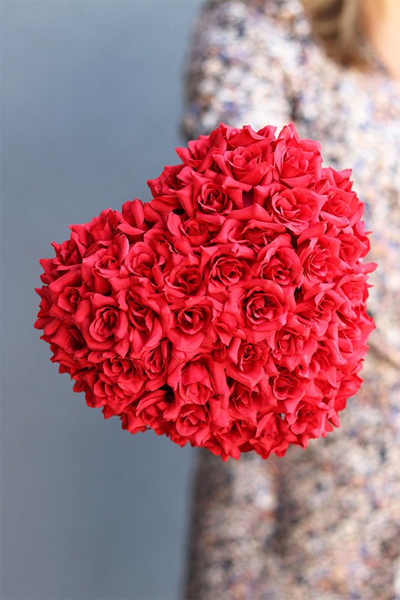 serce z czerwonych róż, Miłość 2