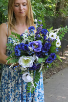 Bluetta, kompozycja nagrobna w misie