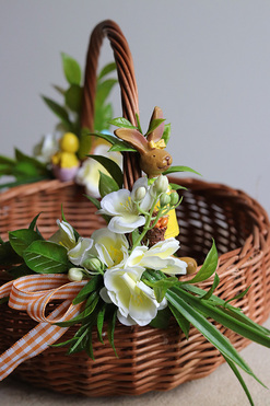 OD RĘKI Franciszka, dwustronnie dekorowany koszyczek wielkanocny, wys.18cm