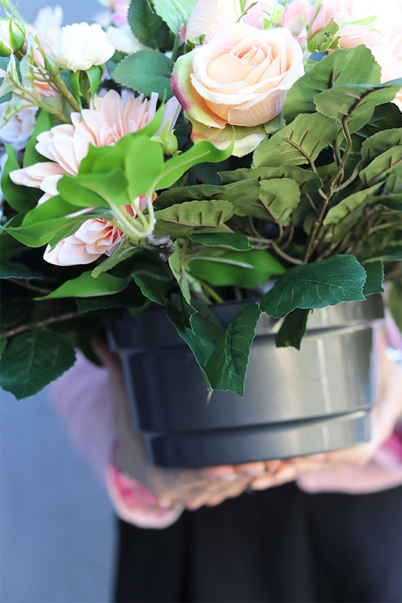 Paranama, kompozycja nagrobna w naczyniu