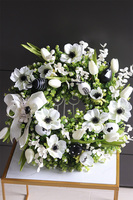 Black Easter, wielkanocny wianek z jajkami