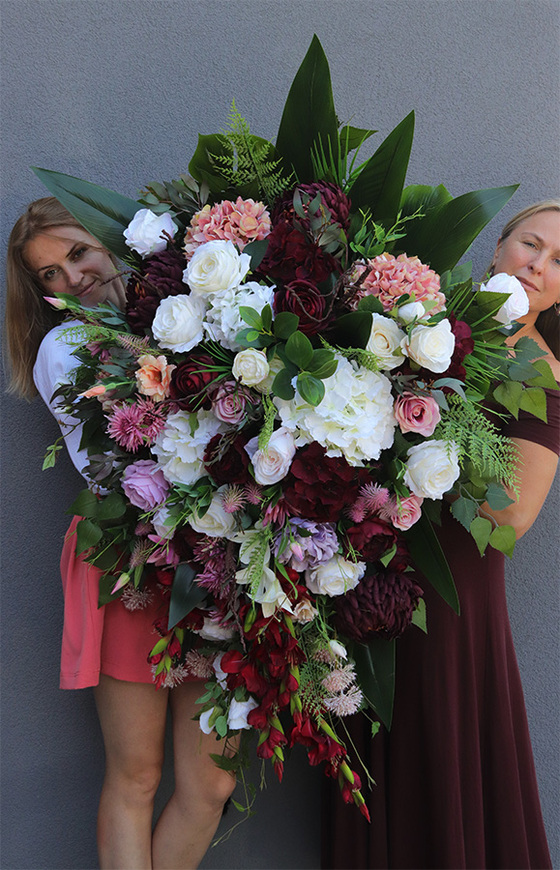 Excelsior Big, kompozycja kwiatowa nagrobna