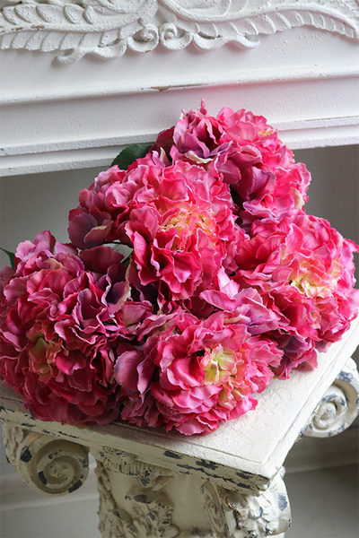 Pink Hydrangea, gałązka sztucznej hortensji z listkami
