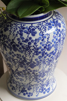 Amfora Blue Busan, sztuczny storczyk w amforze	