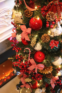 Kraina Świętego Mikołaja, choinka dekoracyjna sztuczna, wys.163cm 