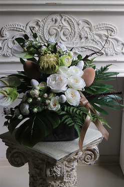 Luksuria Easter Volcan, wielkanocna kompozycja nagrobna w misie, wys.44x60cm 