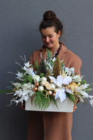 Barokko, stroik świąteczny ze złotymi choinkami