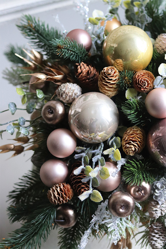 Nolite Glam, świąteczny flowerbox z bombkami