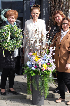 Spring Collection, wiosenna kompozycja roślinna, wys.140cm 