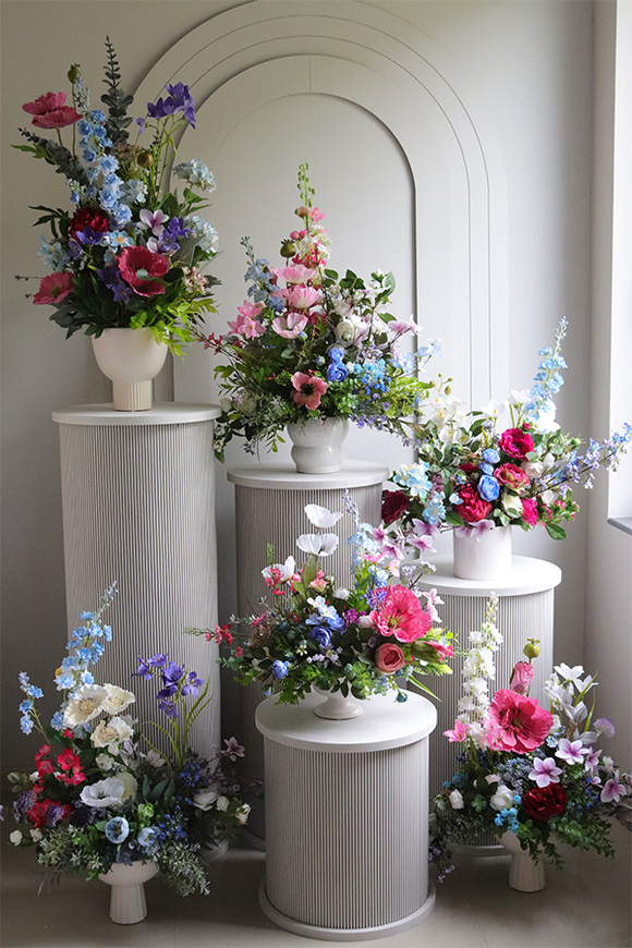 Kreonata, kwiatowy wianek na drzwi