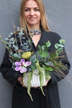 Hiltonia, kompozycja kwiatowa, wys.40cm 