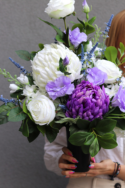 Yrenna, komplet dekoracji nagrobnych