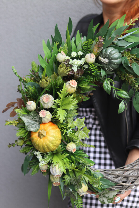 Zielona Jesień, asymetryczny jesienny wianek z dyniami