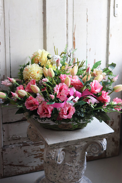 Benussi kosz z różowymi kwiatami, wym.34x70cm