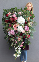 Della Travisto, bardzo duża wiązanka nagrobna