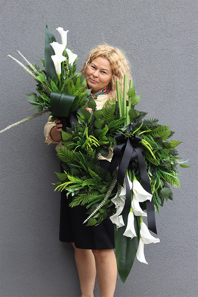 Kalla Isolire, zestaw dekoracji nagrobnych