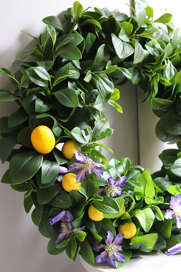 Mamma Mia!, zielony wianek na drzwi z owocami