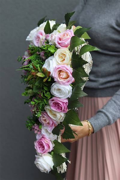 Neffa, stroik nagrobny serce