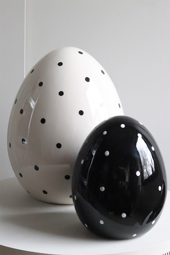 Black Easter, jajko wielkanocne figurka