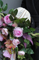 Violetta Story, wiązanka nagrobna w naczyniu