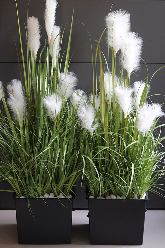 Regina White Saute sztuczna trawa do twojej donicy