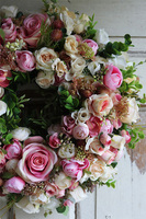 Gerrato, różowy wianek na drzwi, śr.34cm